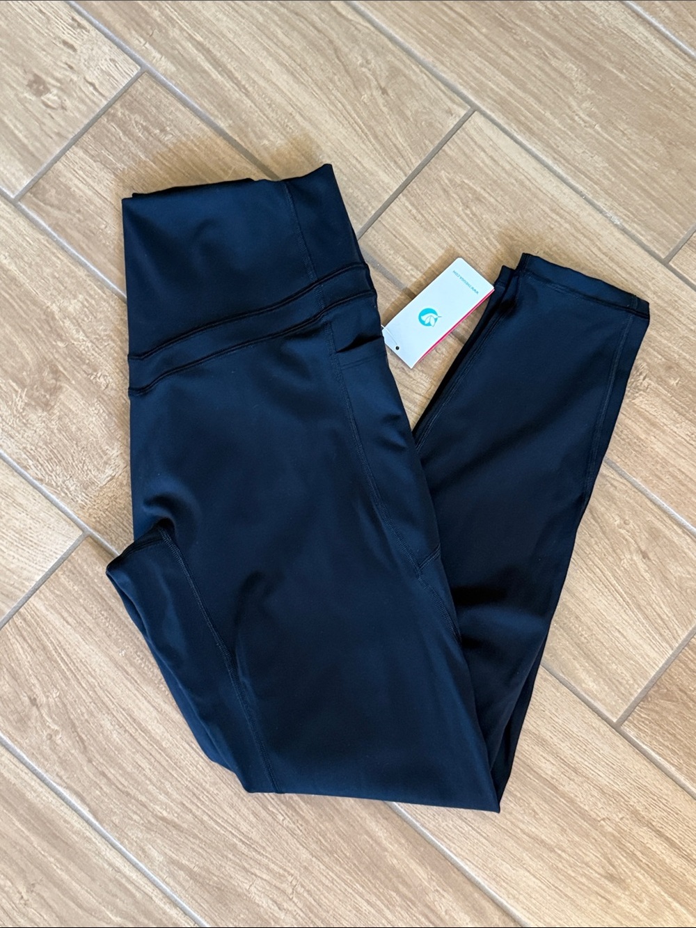 Women's High-Waist Black Leggings with Side Pocket